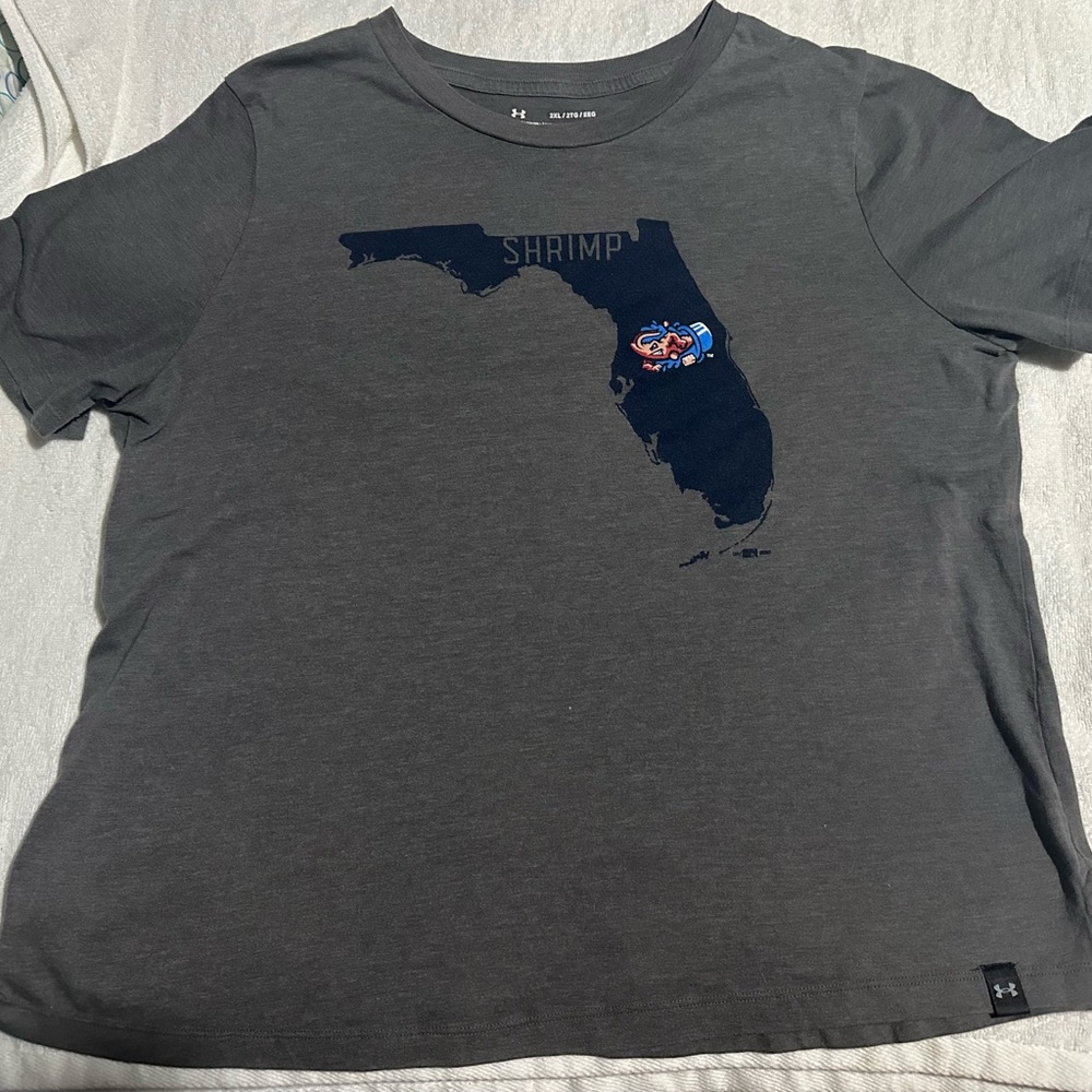 Women’s Under Armour Shirt 2XL Loose Coupe Lache